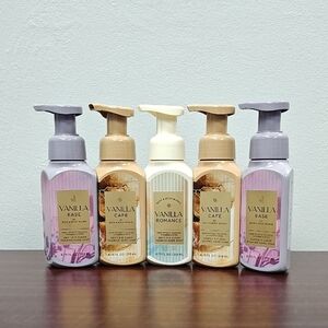 Bath & Body Works VANILLA FLANKERS 5 Piece Foaming Hand Soap Sampler Bundle